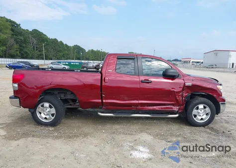 2008 Toyota Tundra Sr5 5.7L V8 z USA, uszkodzony, nr VIN 5TFRV54128X051740